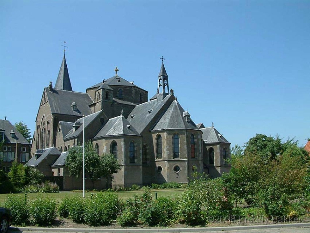 2003-06-26 Denekamp, St. Nicolaas Kerk 01.jpg